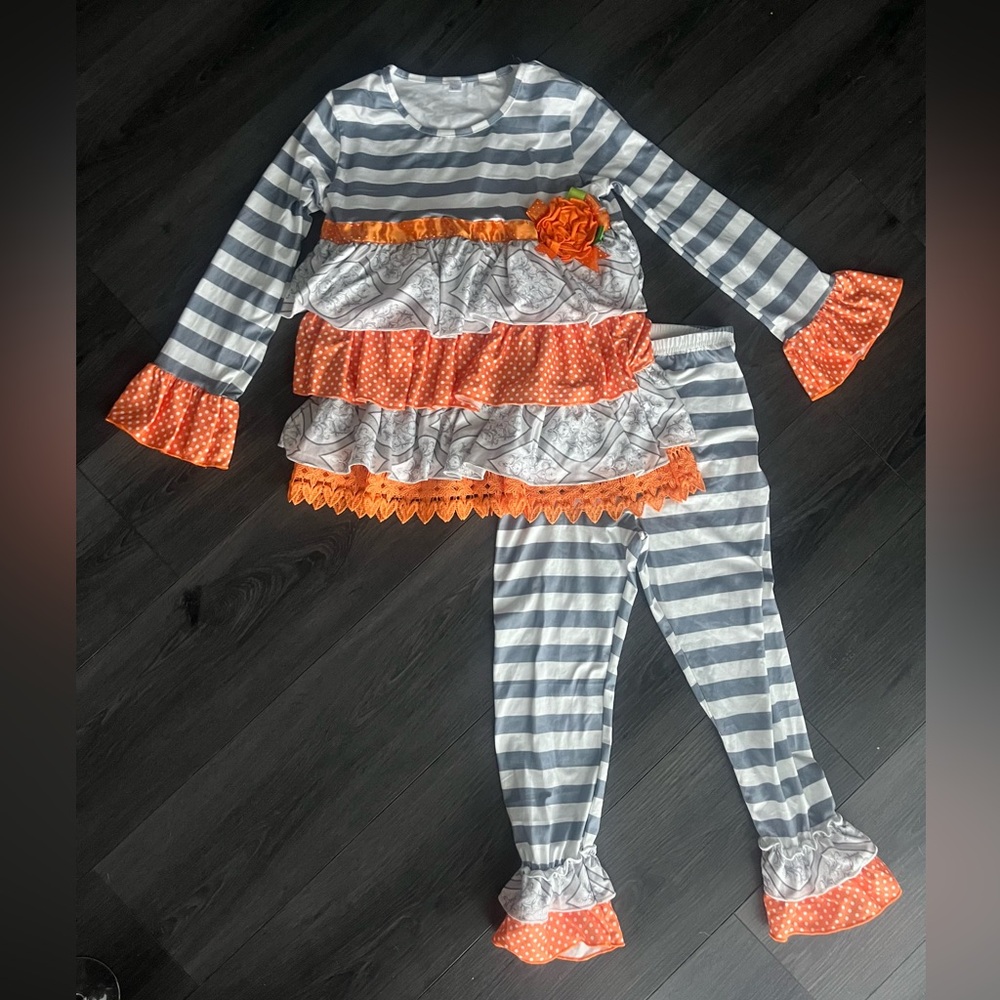 Boutique Fall Outfit size 9/10